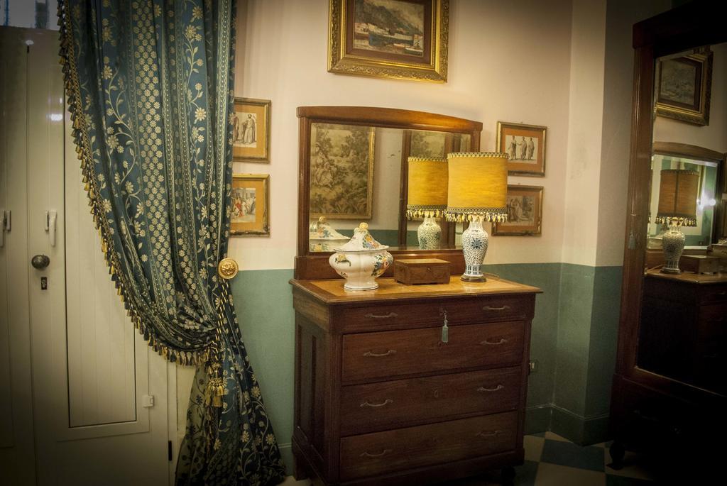 Torre Ferrantina B&B De Charme Лече Стая снимка