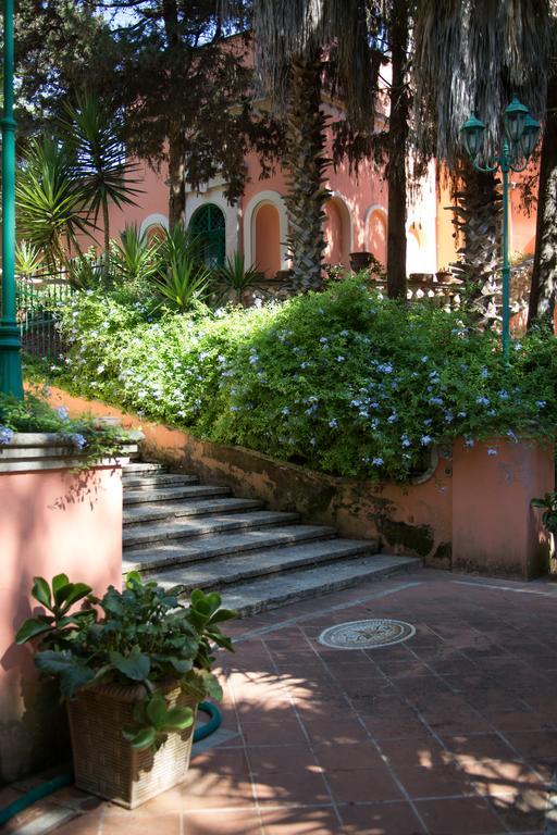 Torre Ferrantina B&B De Charme Лече Екстериор снимка